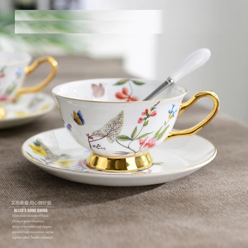 Avrupa kemik çini kahve fincanı çanak İngiliz çay kahve fincanı öğleden sonra çay bardağı tabağı ve kaşık ile