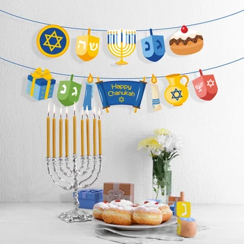 Yahudi Geleneksel Festivali Mum Kek Mutlu Hanuka Parti Duvar Asılı Kiraz Kuşu Afiş Chanukah Parti Arka Planında Süslemeleri