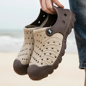 Açık Erkek Sandalet Yaz Delik Ayakkabı Kauçuk Erkekler EVA bahçe ayakkabısı Siyah mavi plaj sandaletleri Slippers2021