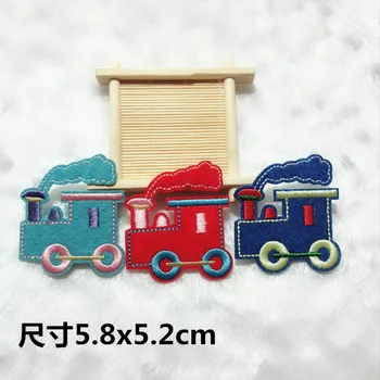 50 adet / grup küçük nakış yamaları çocuk giyim dekorasyon konfeksiyon aksesuarları sevimli Vintage tren Dıy demir ısı transferi