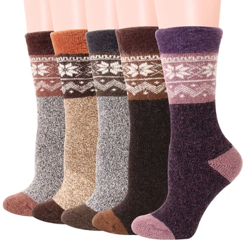 3 Çift Kalınlaşmış Moda Trendi kadın Yün Çorap Kış Renk Peluş Çorap Ağız Uzun Tüp Kaşmir kadın çorap 18