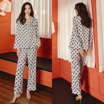 Baskı İpek Pijama Takım Elbise Kadın İki Parçalı Set Yaz Uzun Kollu Tek göğüslü Lapels Üst Pantolon Uyku Giyer kadın için 18