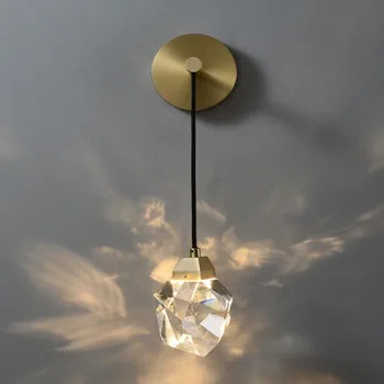 Modern kristal duvar lambası prizma elmas yüksek ışık geçirgenliği LED oturma odası yatak odası ışık iç mekan duvar aydınlatması yeni yıl hediye
